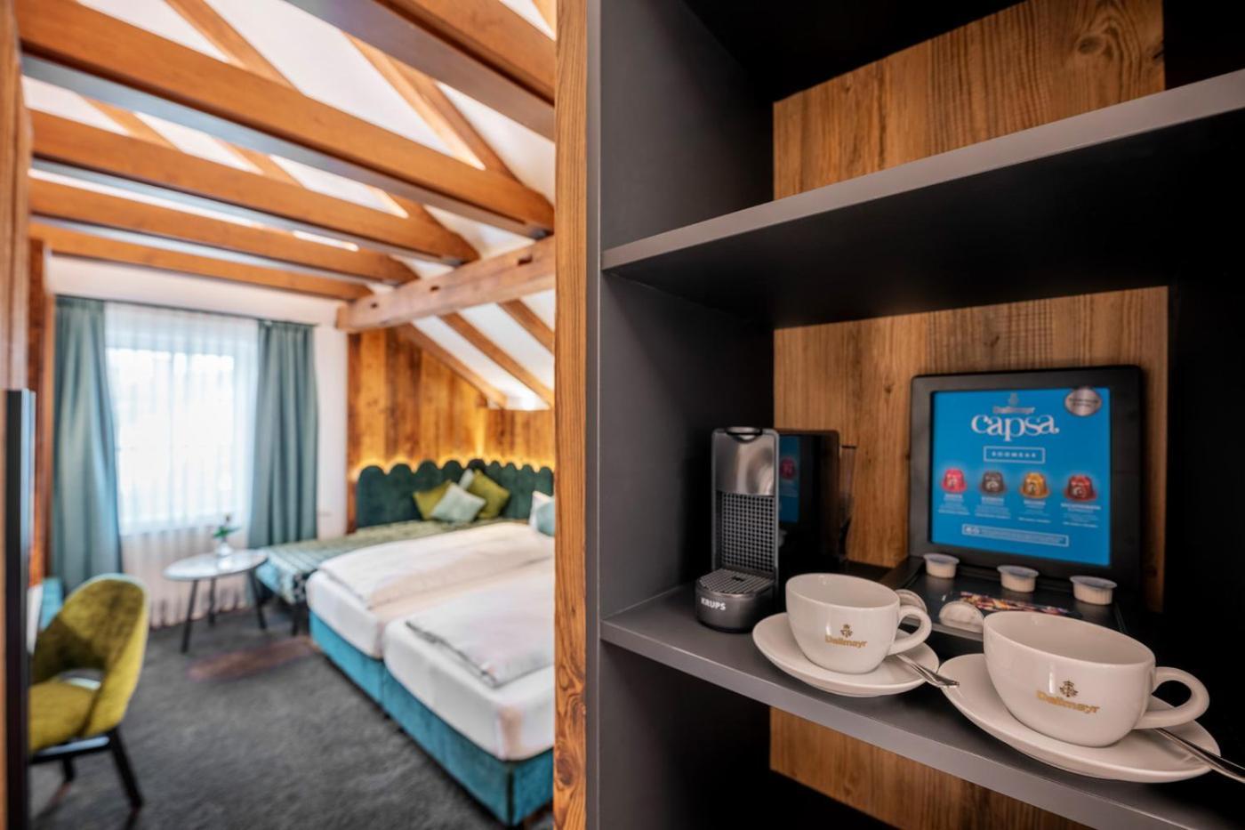 Hotel Schaefflerwirt อัชไฮม์ ภายนอก รูปภาพ